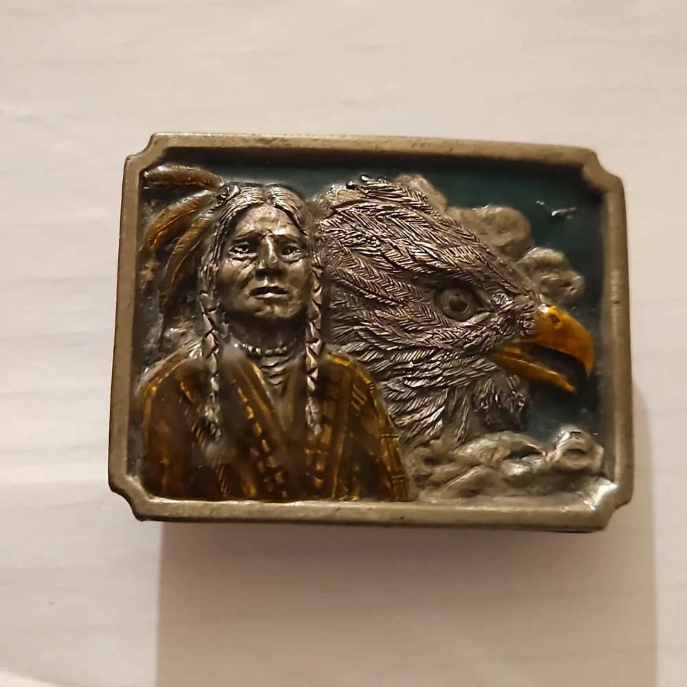 Early 80's youth/women's western motif belt buckle